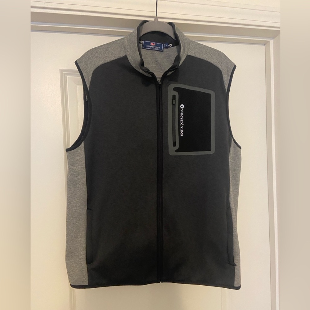 Men’s Vineyard Vines Fleece Vest - Size L